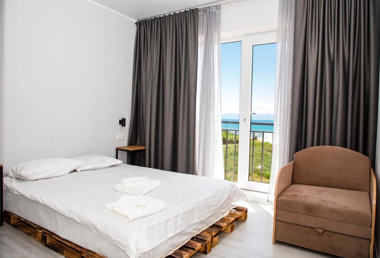 Silence Hotel Чолпон-Ата Екстериор снимка