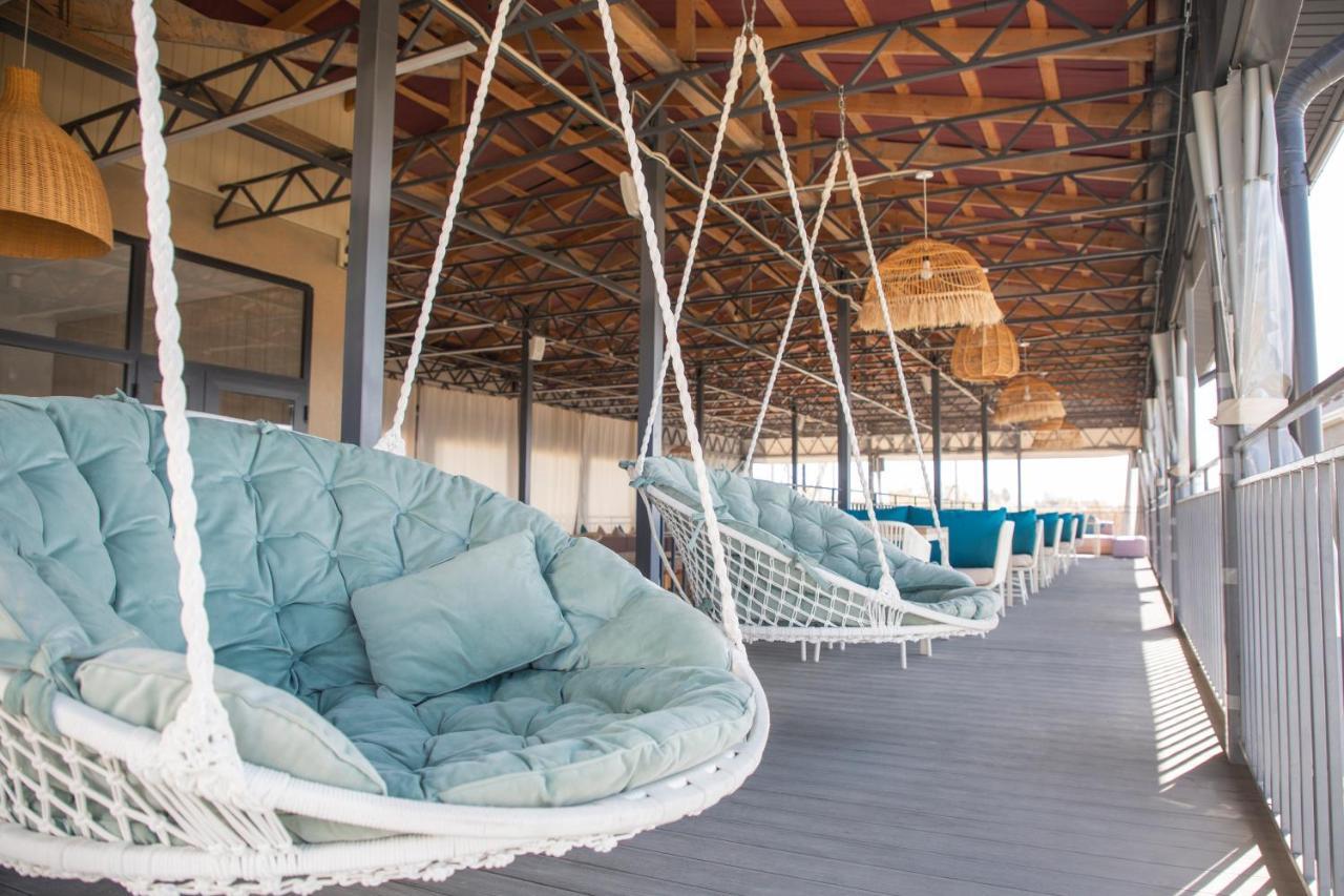 Silence Hotel Чолпон-Ата Екстериор снимка