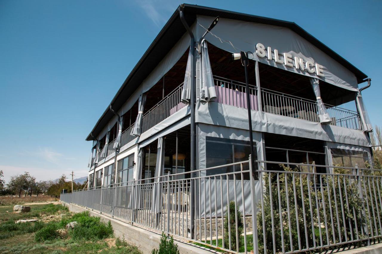 Silence Hotel Чолпон-Ата Екстериор снимка