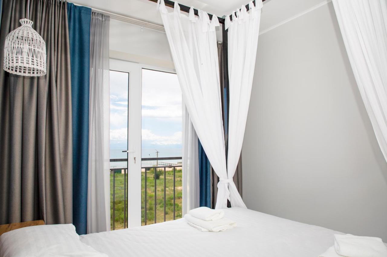 Silence Hotel Чолпон-Ата Екстериор снимка